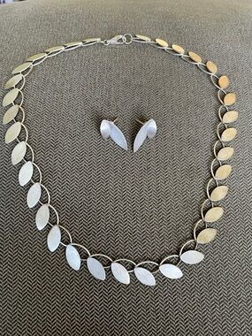 Kelim Sterling Silver Petal Leaf Necklace Earring Set